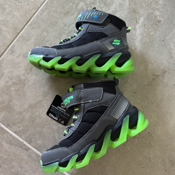 Skechers Lights Mega Surge Snow Boots - Picture 5 of 7